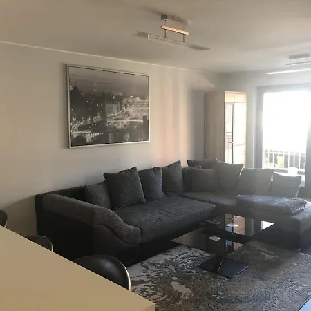 Apartment Entire In - 2 Bedrooms Schieren