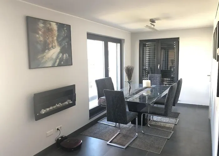 Entire In - 2 Bedrooms